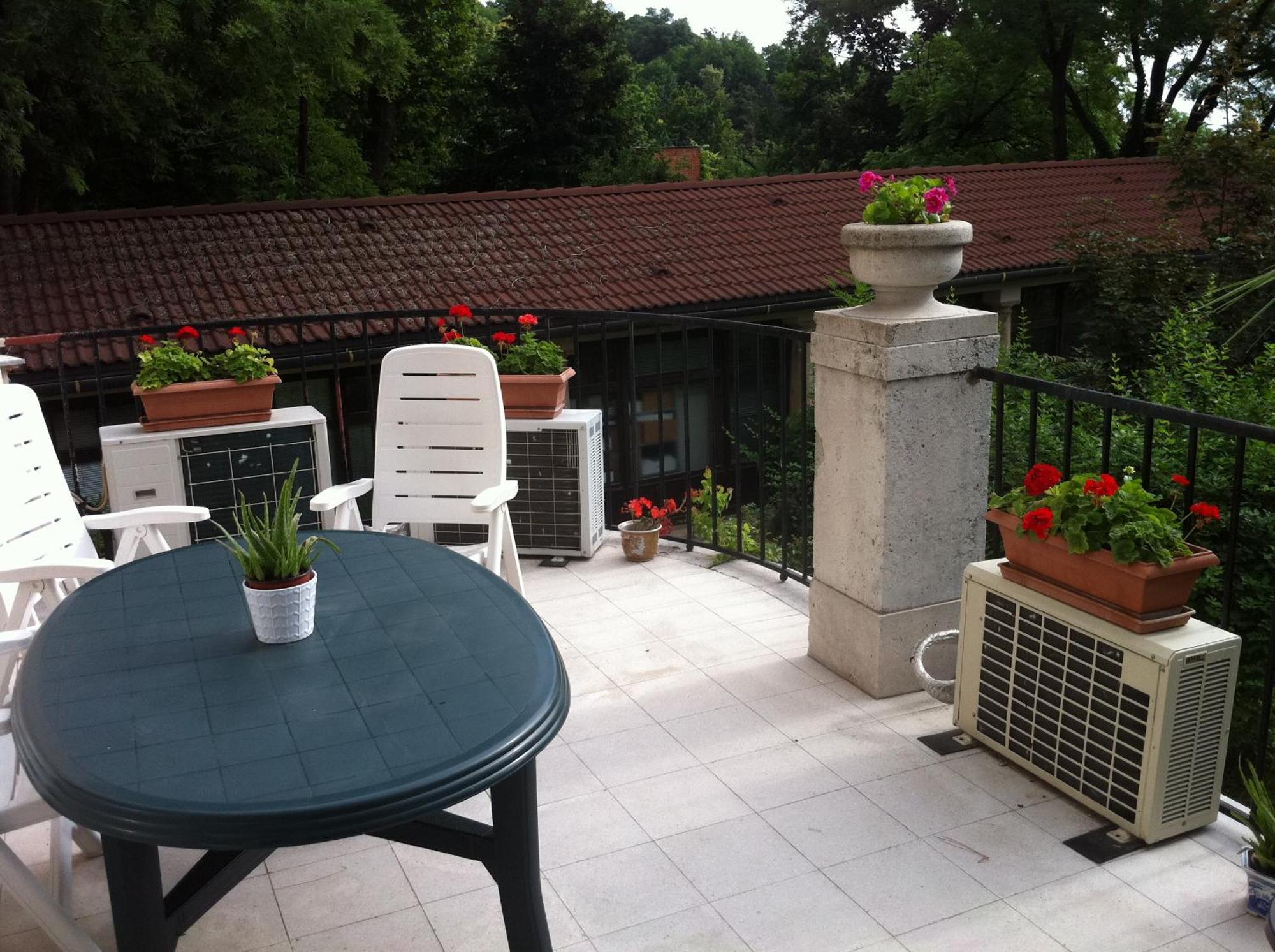 Kalmar Panzio Bed and Breakfast Βουδαπέστη Εξωτερικό φωτογραφία